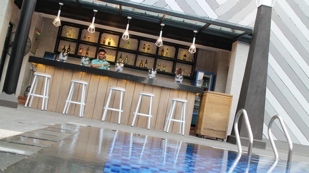 Artotel Gelora Senayan Giacarta Esterno foto