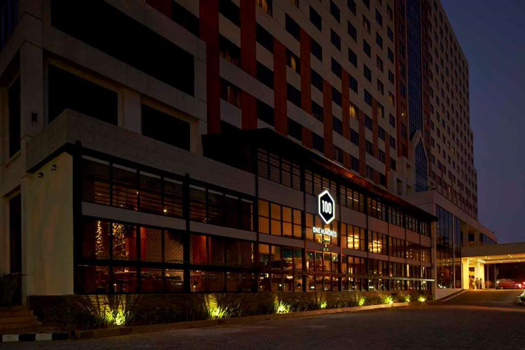 Artotel Gelora Senayan Giacarta Esterno foto