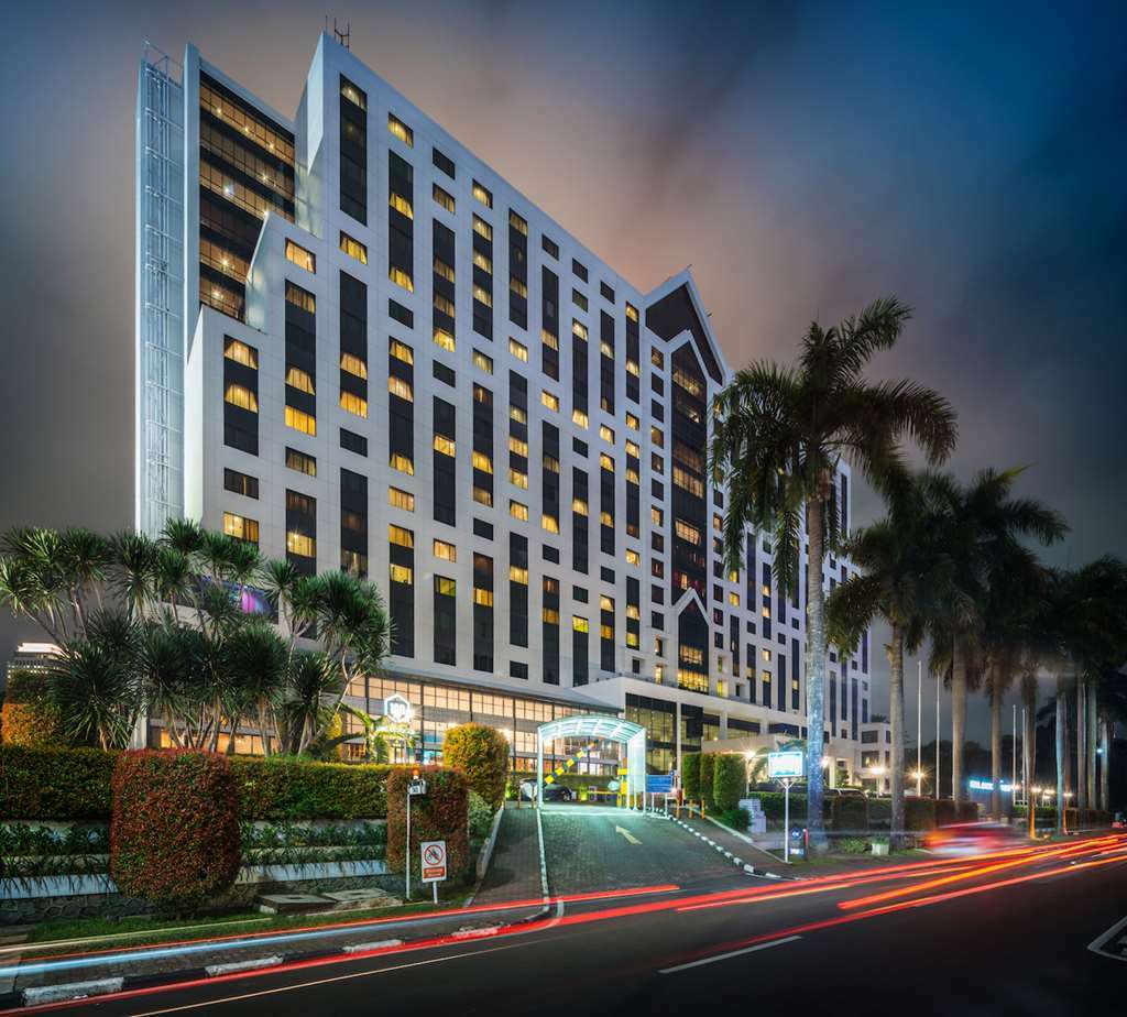Artotel Gelora Senayan Giacarta Esterno foto