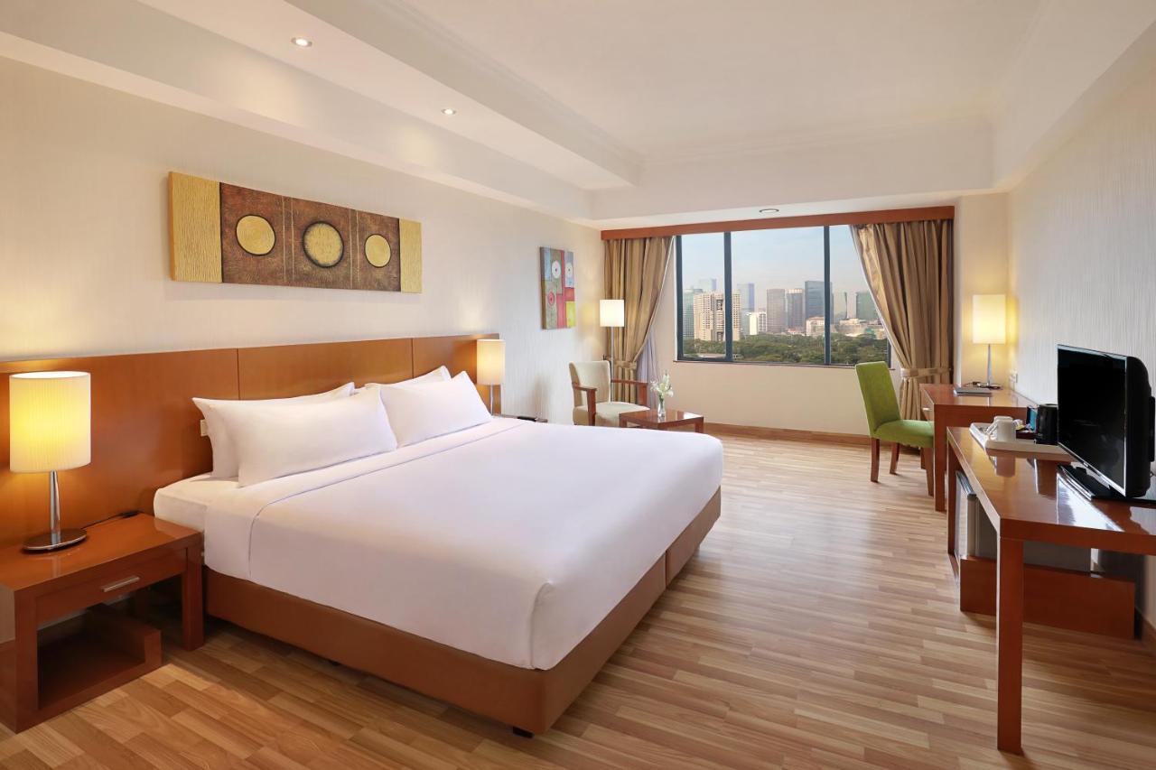 Artotel Gelora Senayan Giacarta Esterno foto